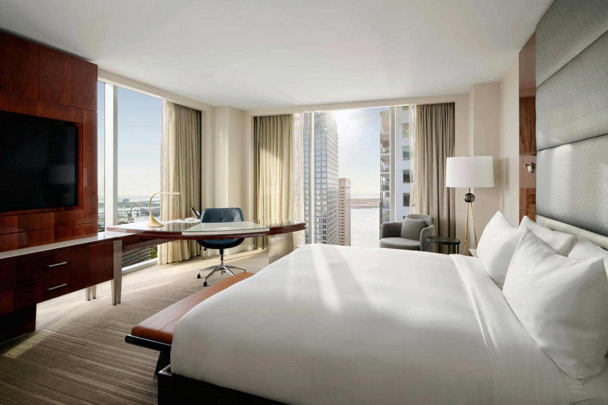 King or Double Room with Bay View,1643153714:JPEG