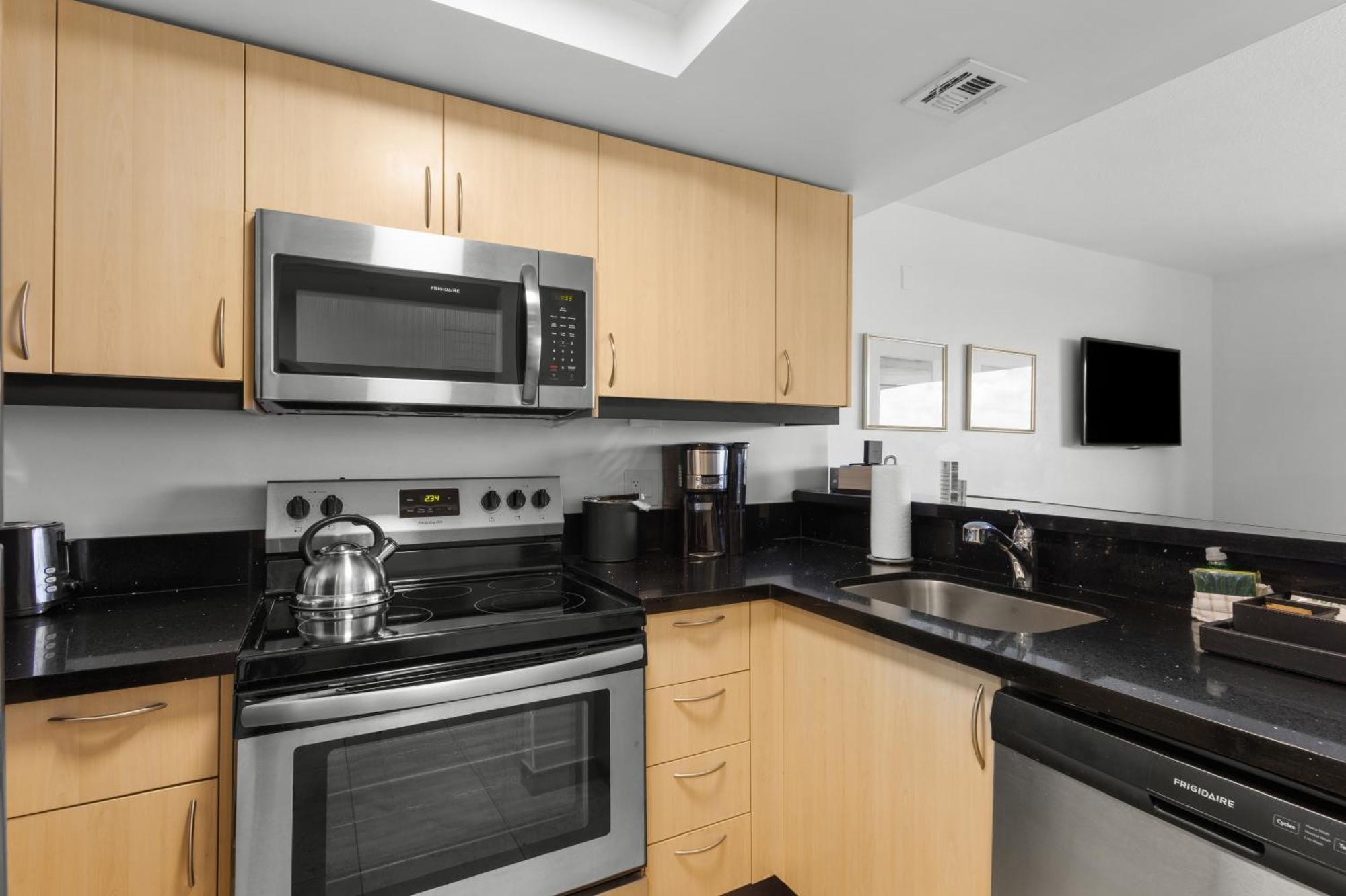 Two-Bedroom Deluxe Apartment