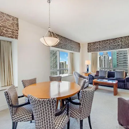 Four Seasons Hotel Miami - Luxury Private Residences-3