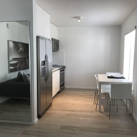 Beach Haus Key Biscayne Contemporary Apartments-3